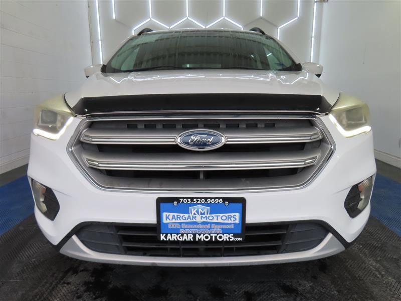 Used 2017 Ford Escape SE w/ Equipment Group 201A FWD image 2