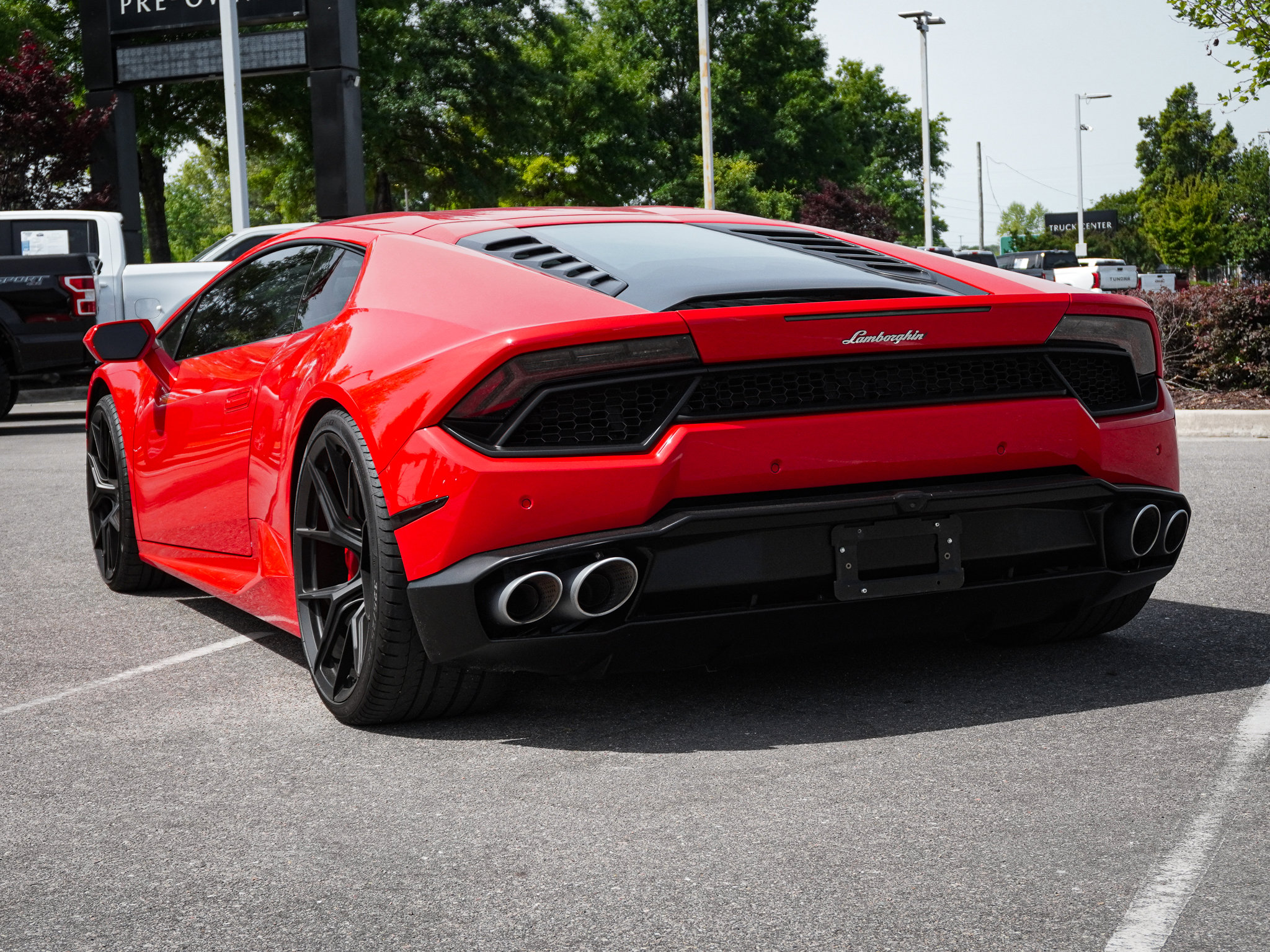 Used 2019 Lamborghini Huracan LP 580-2 RWD image 8