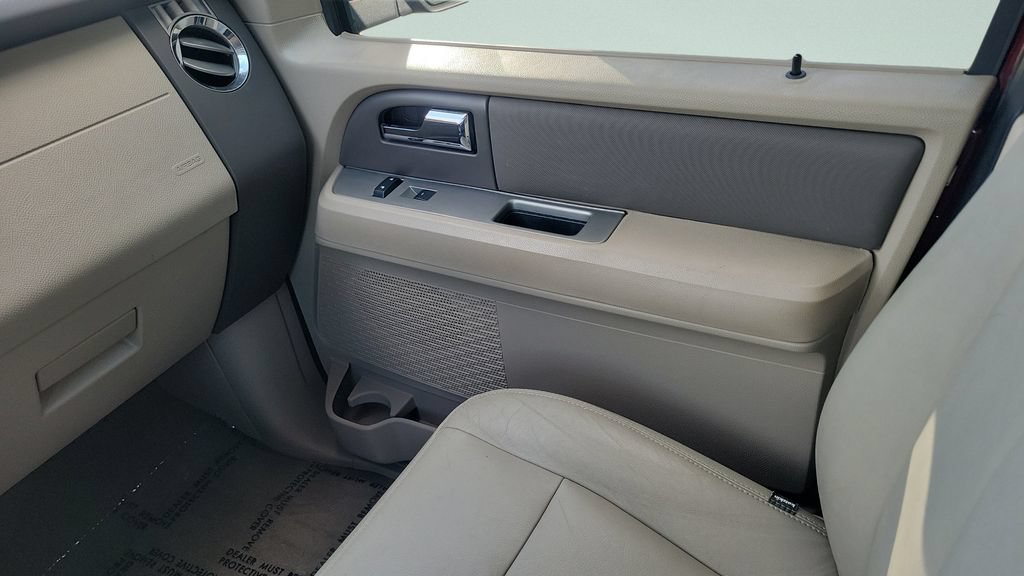 Used 2013 Ford Expedition XLT RWD image 13