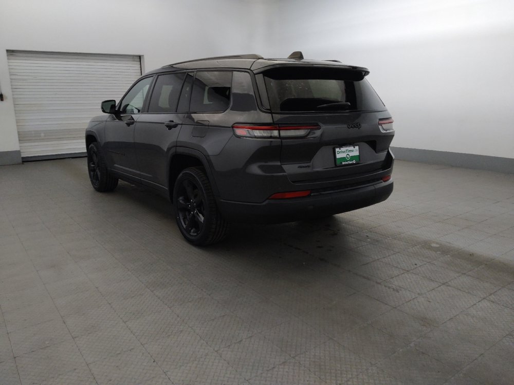 Used 2023 Jeep Grand Cherokee L Laredo AWD/4WD image 5
