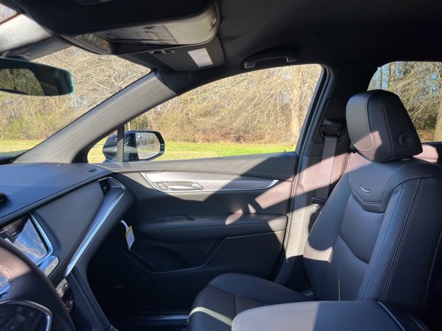 New 2025 Cadillac XT5 Luxury w/ LPO, Floor Liner Package image 16