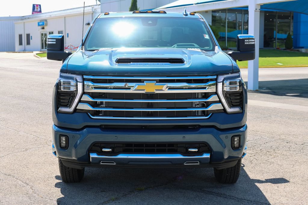 New 2026 Chevrolet Silverado 3500 High Country w/ High Country Premium Package AWD/4WD image 2
