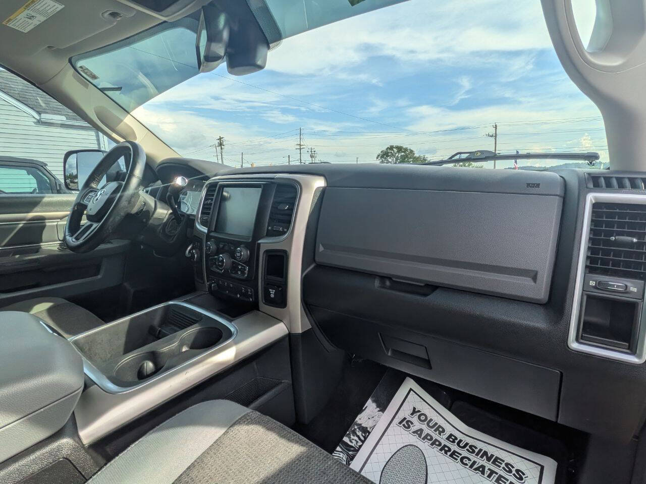 Used 2017 RAM 2500 Big Horn w/ Sport Appearance Group AWD/4WD image 19