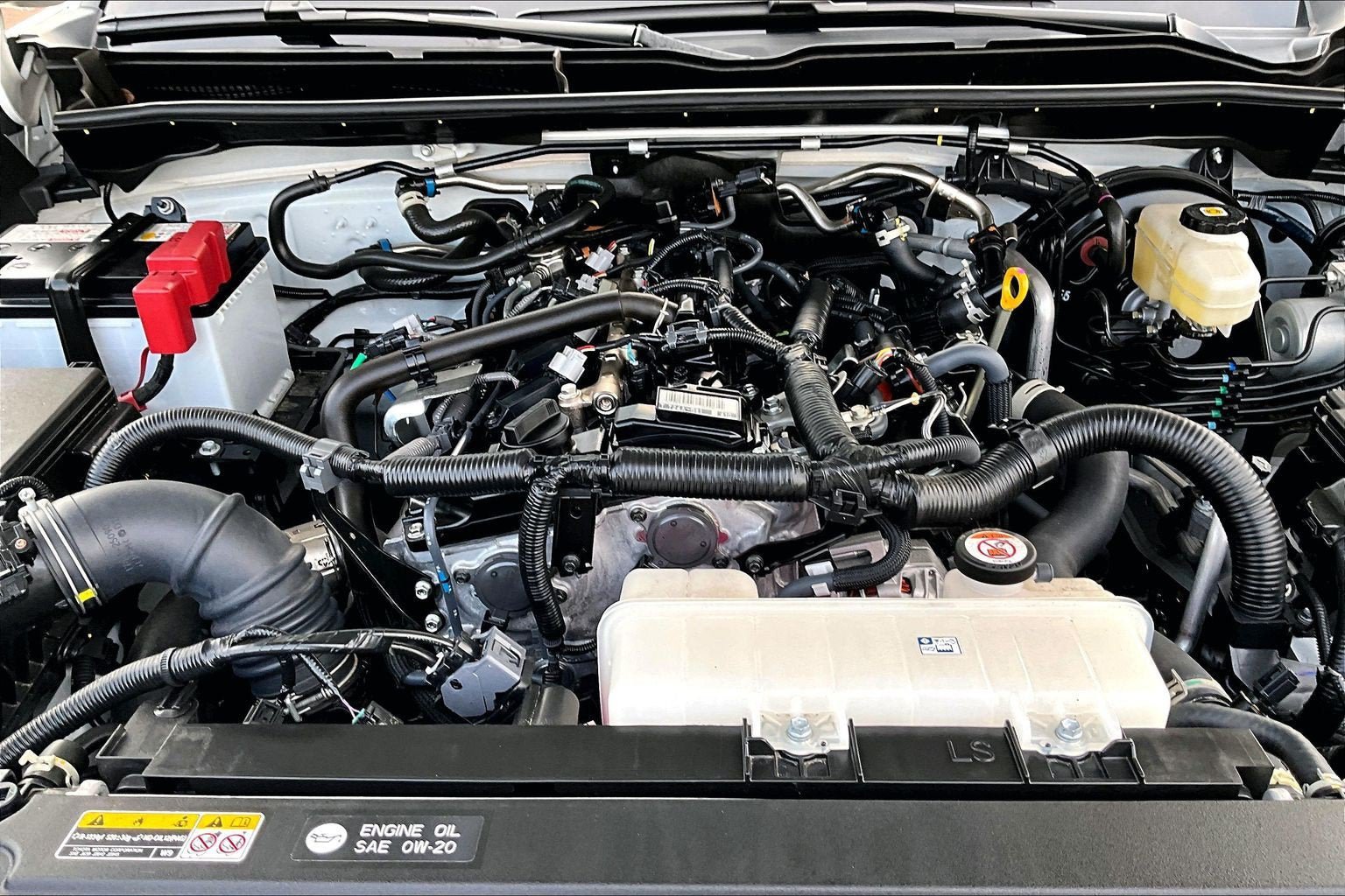 Used 2025 Toyota 4Runner SR5 AWD/4WD image 10