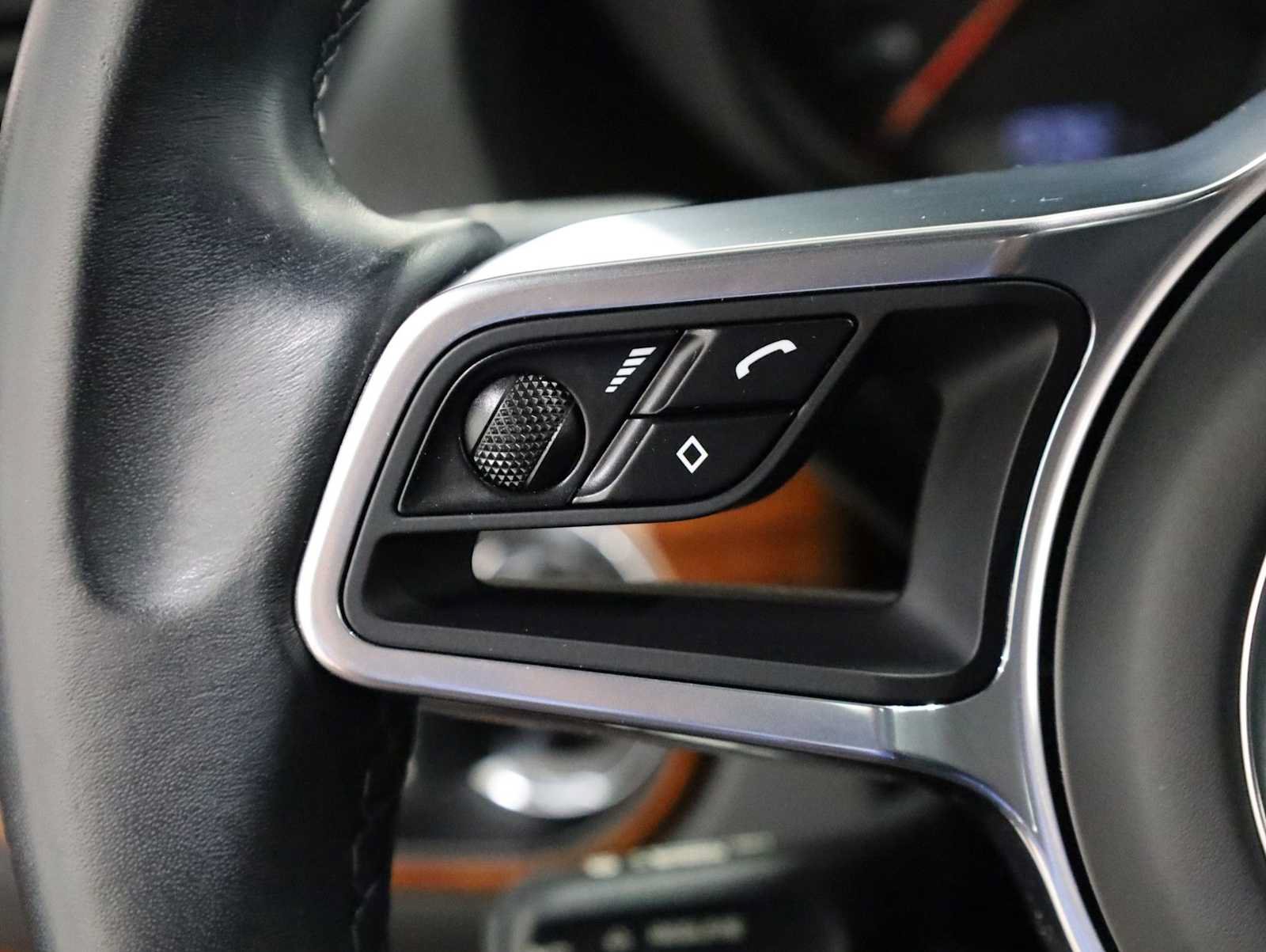Certified 2018 Porsche 718 Cayman S RWD image 25