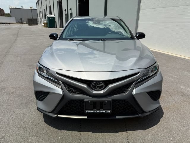 Used 2020 Toyota Camry SE FWD image 10