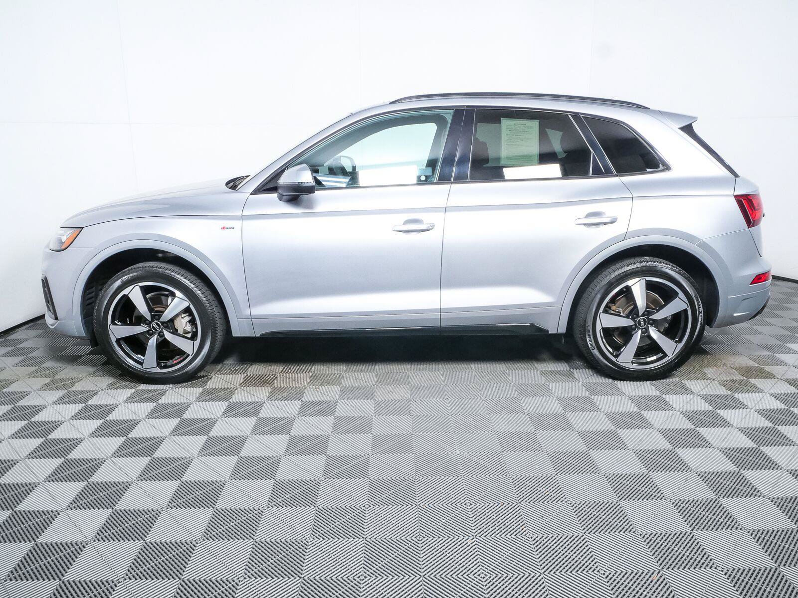 Used 2023 Audi Q5 2.0T Premium Plus w/ Premium Plus Package AWD/4WD image 27