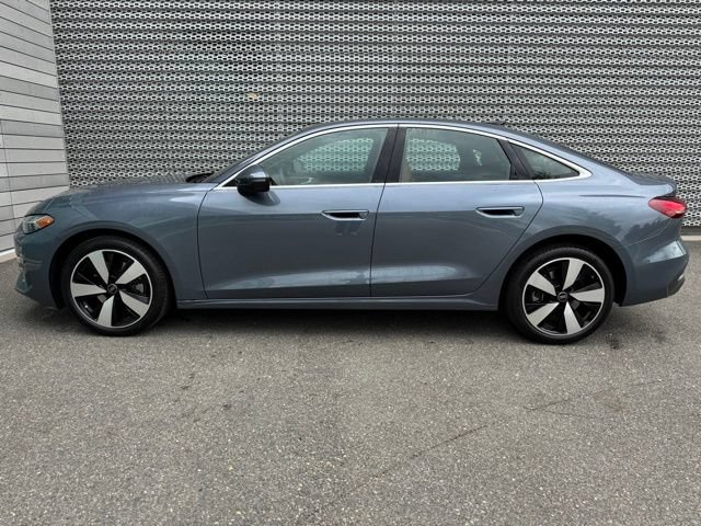 Used 2025 Audi A5 2.0T Premium w/ Premium Plus AWD/4WD image 2