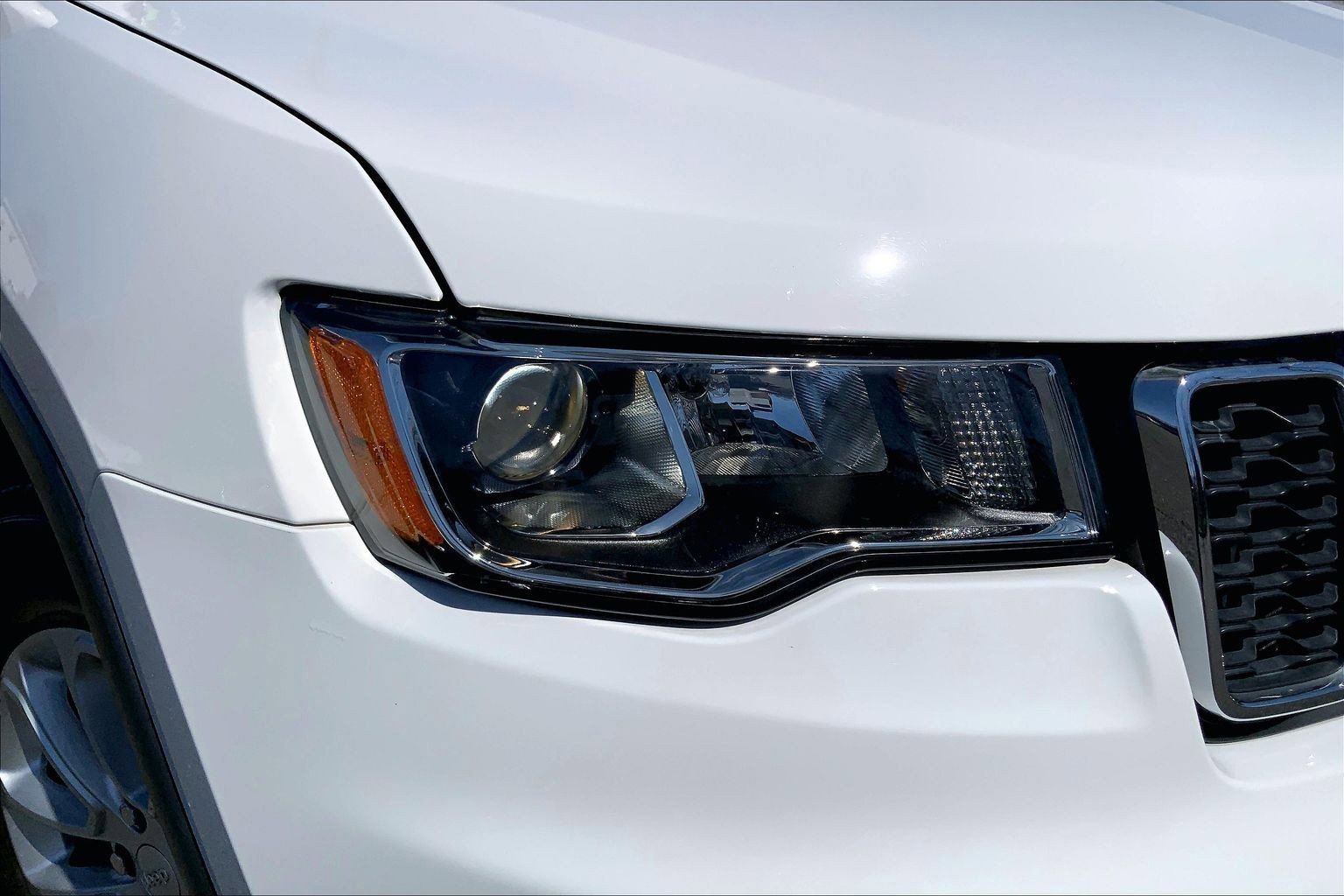 Certified 2021 Jeep Grand Cherokee Laredo AWD/4WD image 25