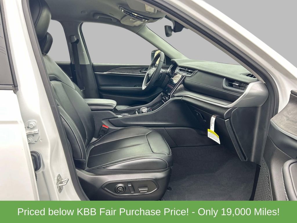 Used 2024 Jeep Grand Cherokee L Limited image 19