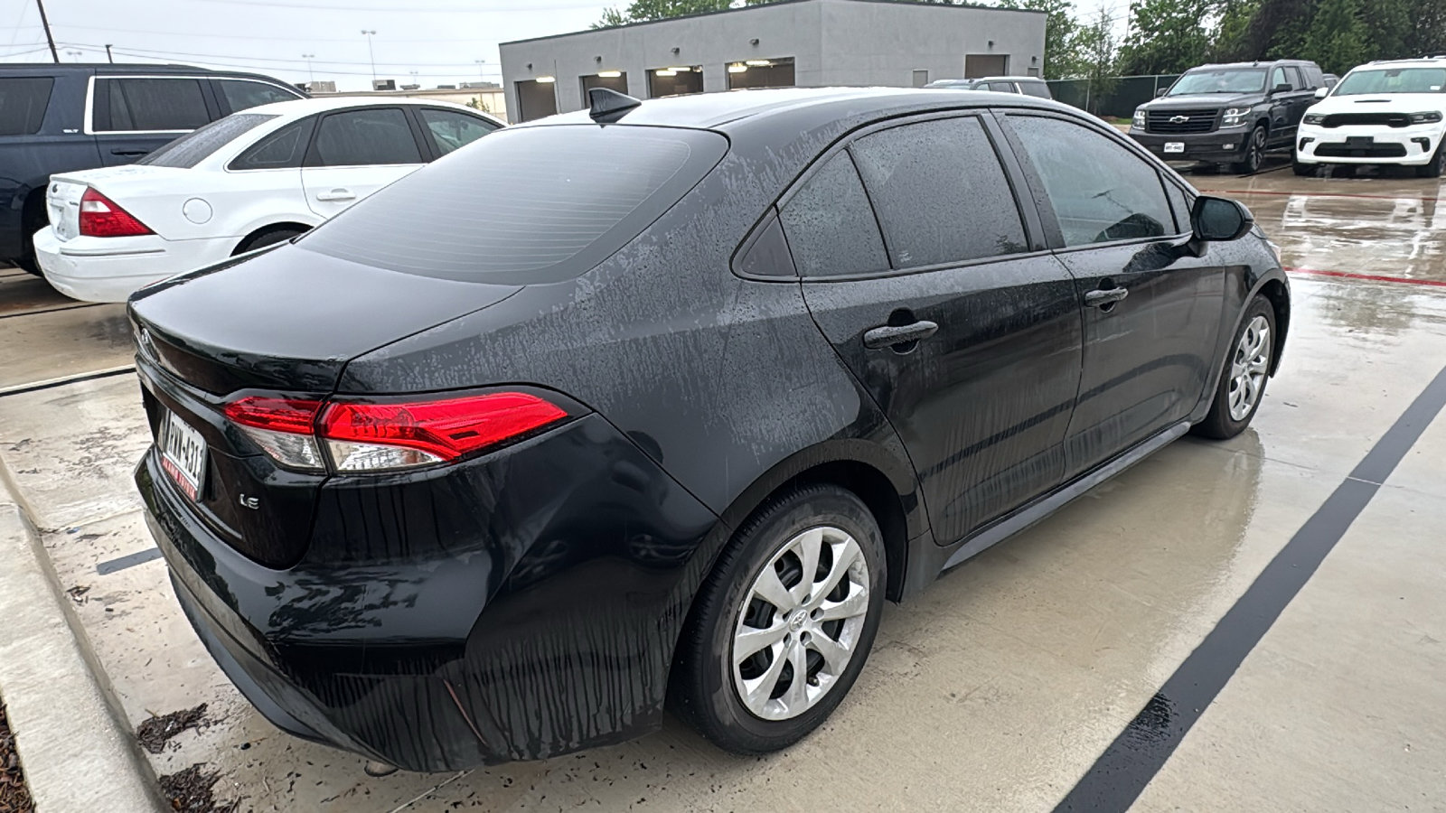 Used 2022 Toyota Corolla LE image 6