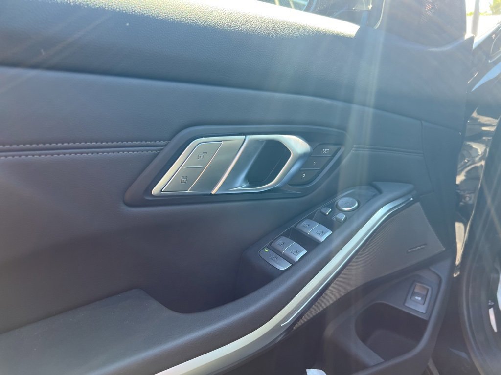 Used 2026 BMW M3 Competition image 17