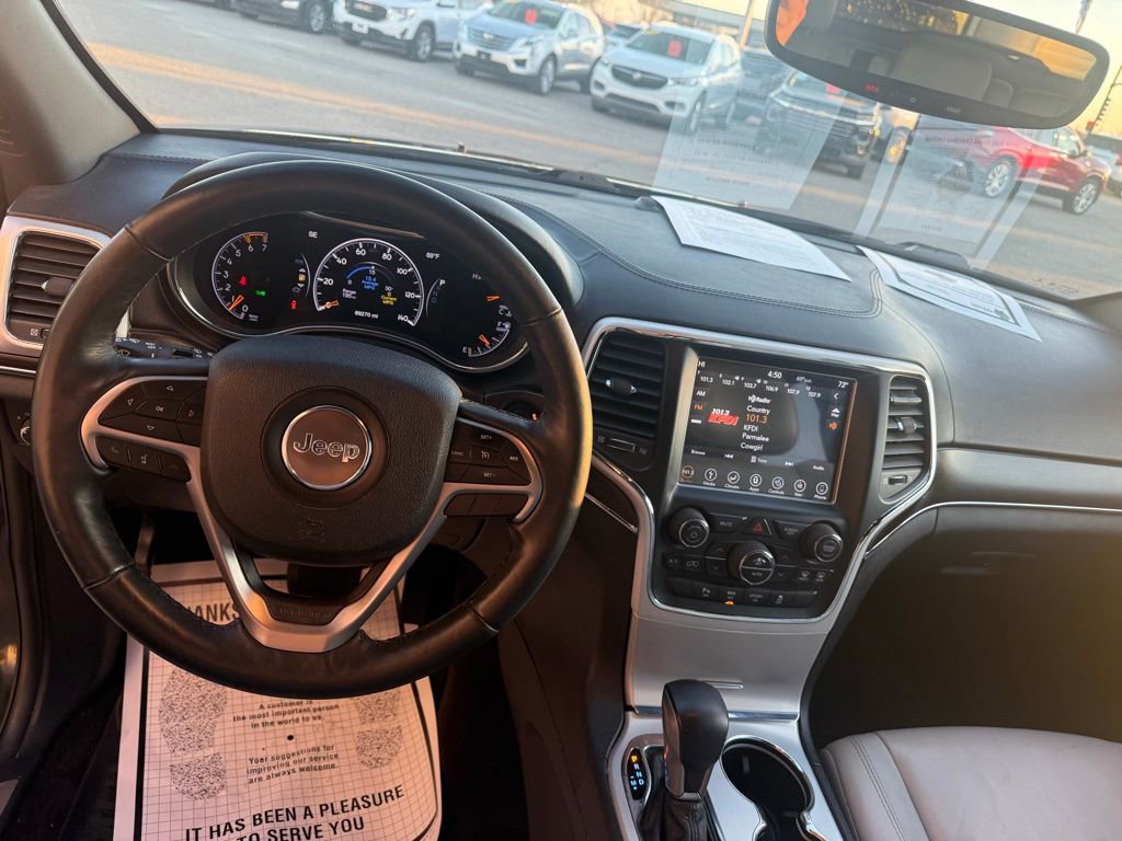 Used 2018 Jeep Grand Cherokee Limited image 22