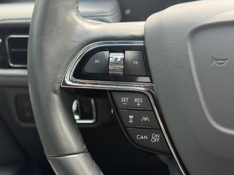 Certified 2022 Lincoln Nautilus Reserve AWD/4WD image 19