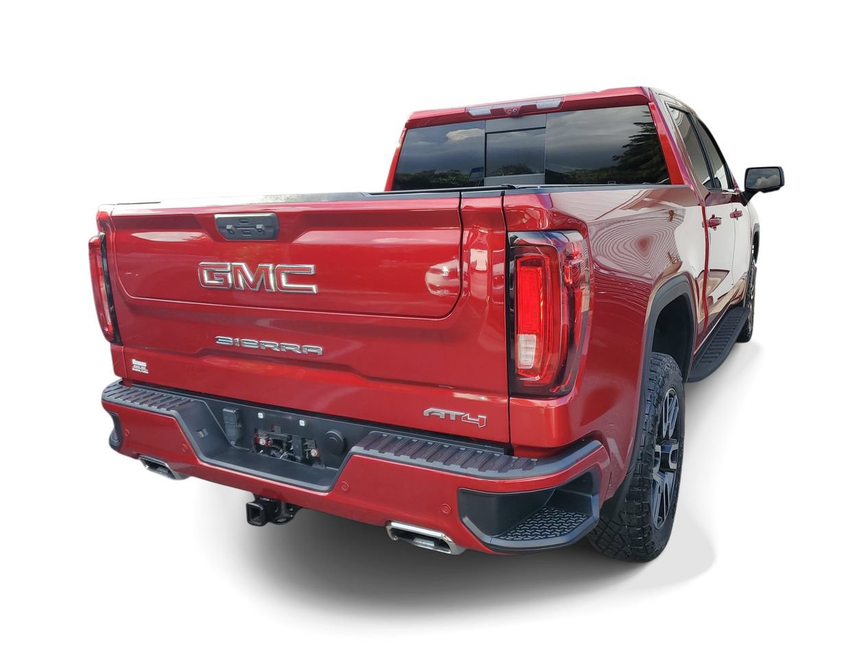 Used 2024 GMC Sierra 1500 AT4 w/ Technology Package AWD/4WD image 4