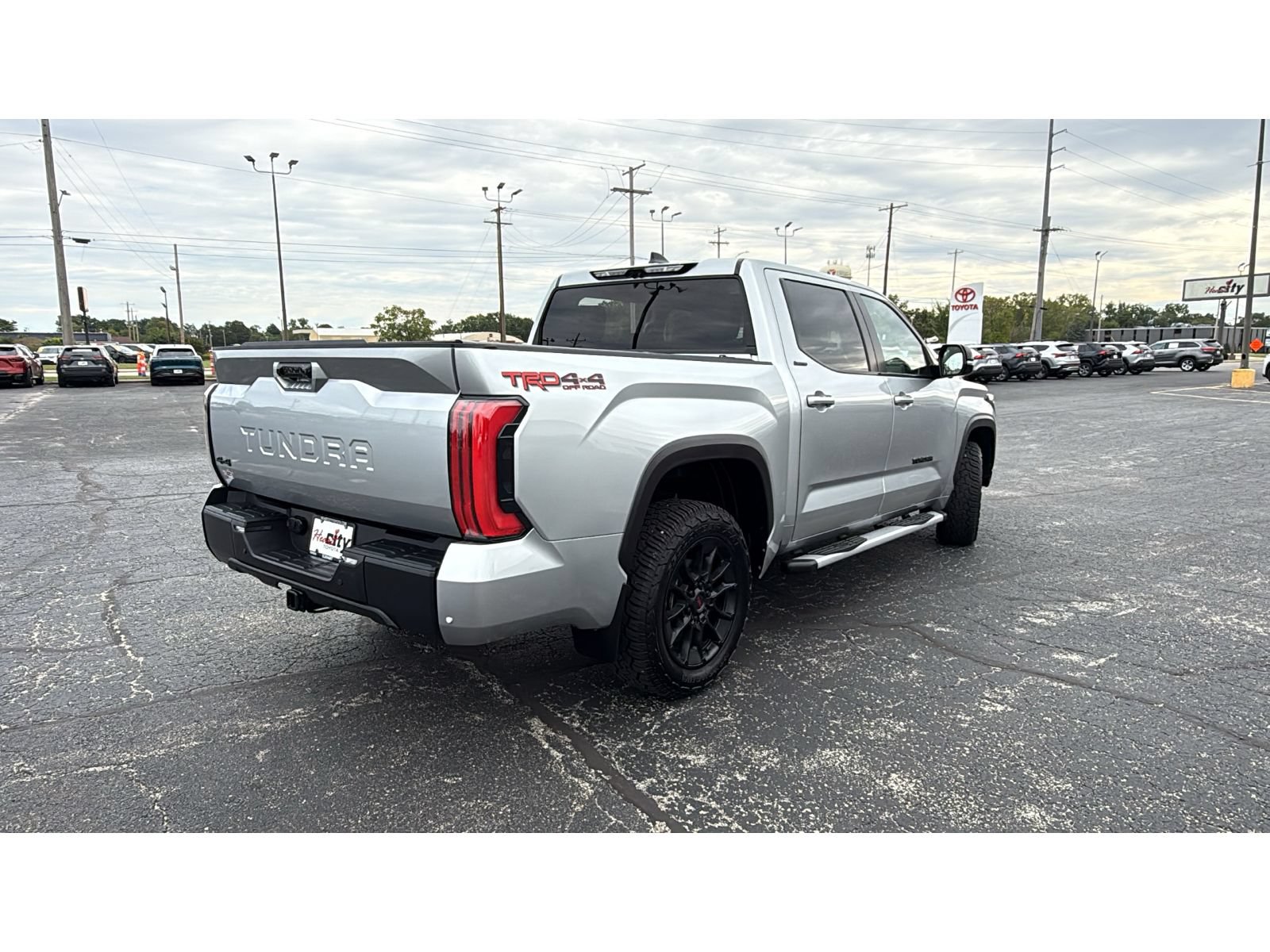 Used 2024 Toyota Tundra Limited w/ TRD Off-Road Package AWD/4WD image 7