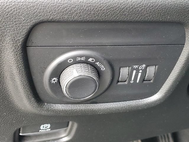 Used 2023 Jeep Grand Cherokee Laredo w/ Luxury Tech Group I AWD/4WD image 8