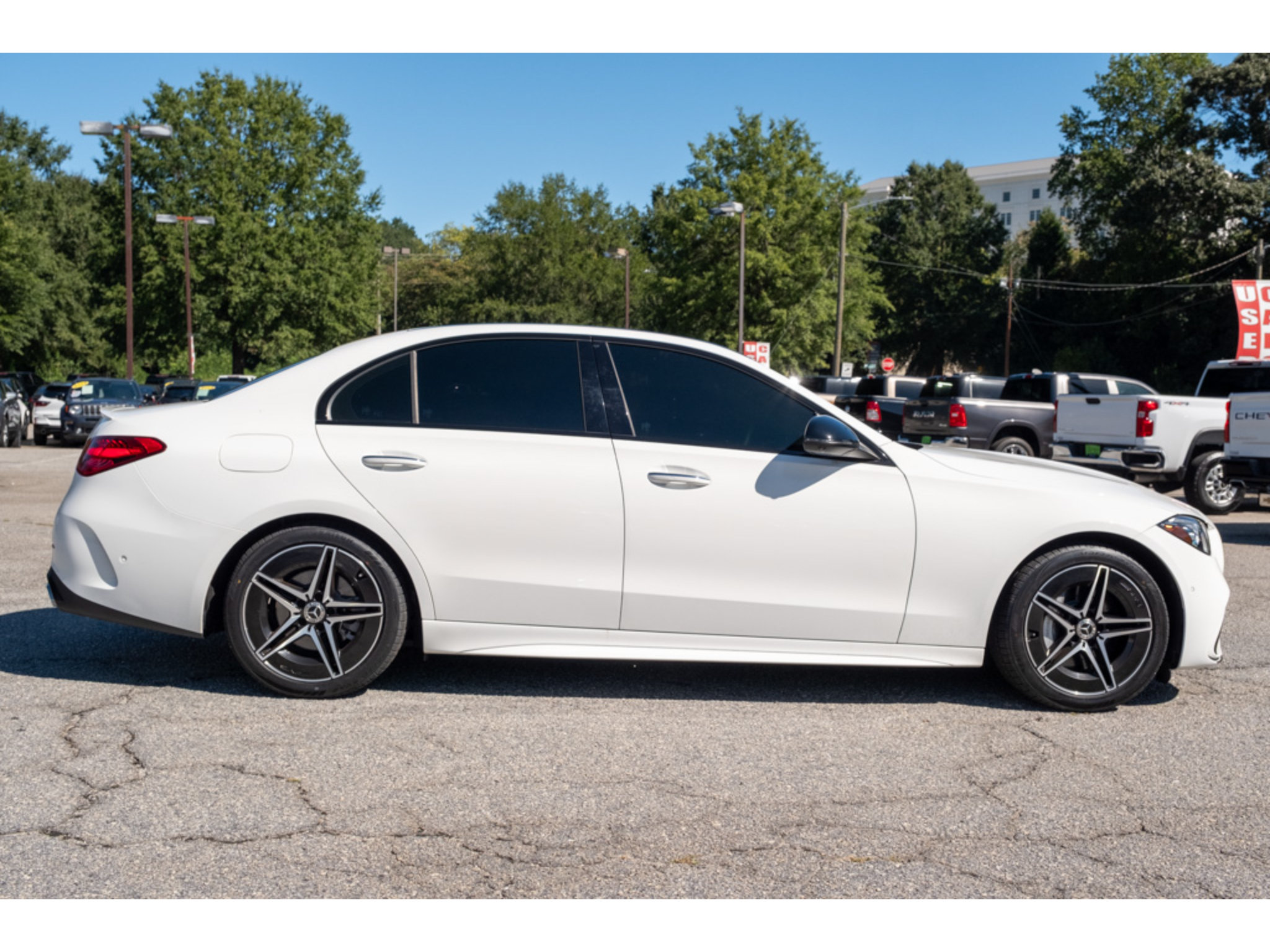Used 2023 Mercedes-Benz C 300 Sedan image 9