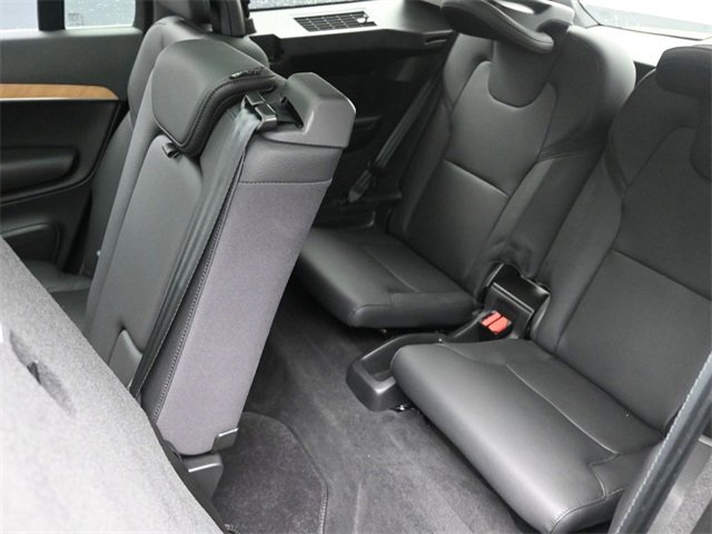 Used 2024 Volvo XC90 B5 Plus image 22