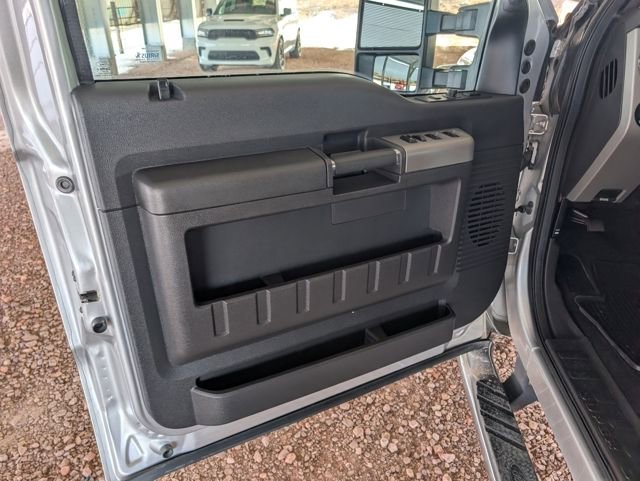 Used 2016 Ford F250 Lariat w/ Lariat Interior Package image 15