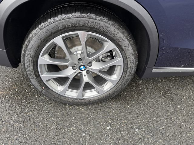 New 2026 BMW X5 xDrive50e image 17