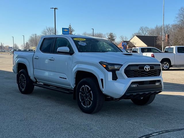 Used 2025 Toyota Tacoma TRD Sport image 15