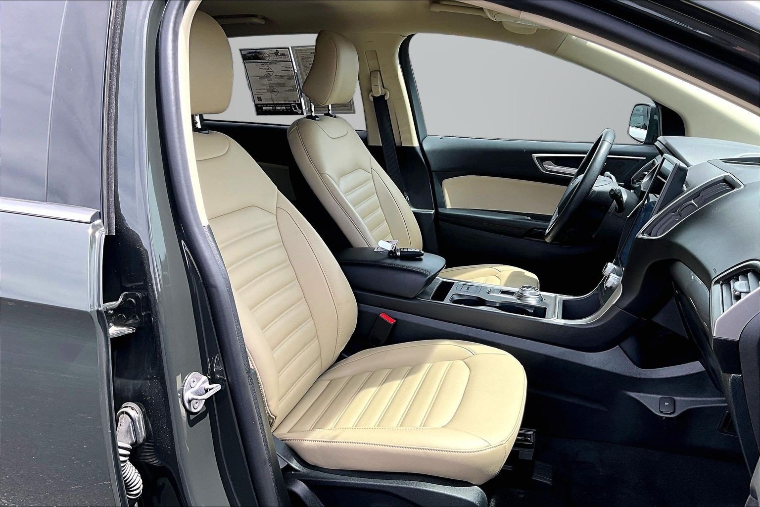 Used 2024 Ford Edge SEL w/ Convenience Package AWD/4WD image 7