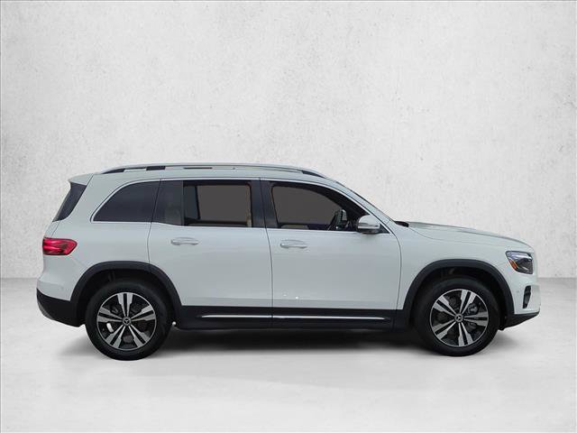 Used 2026 Mercedes-Benz GLB 250 image 4