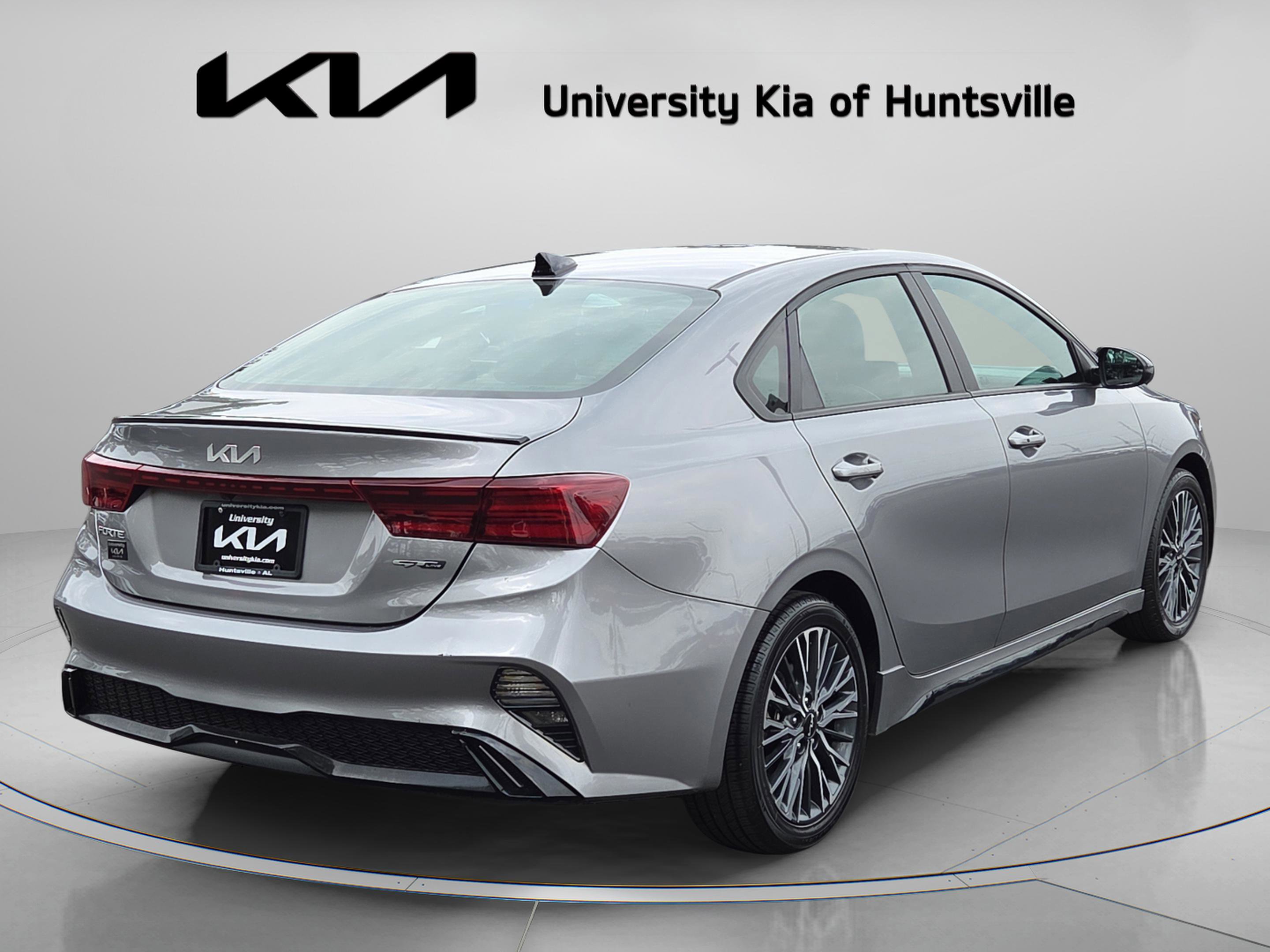 Used 2024 Kia Forte GT-Line image 7