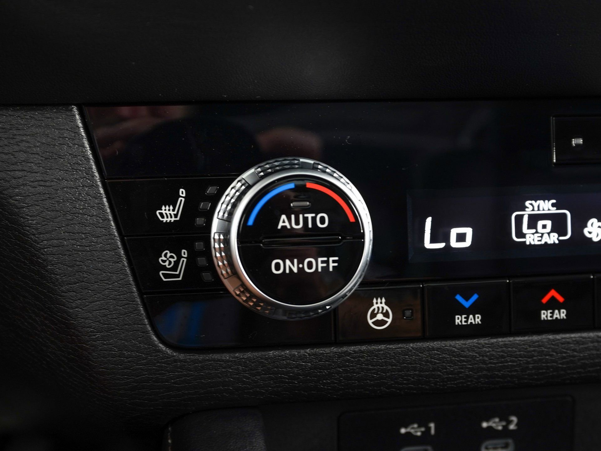 New 2026 Mitsubishi Outlander SEL AWD/4WD image 10