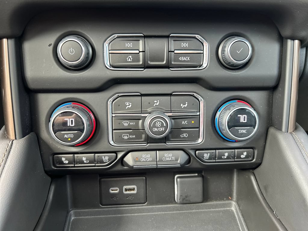 Used 2023 Chevrolet Tahoe High Country AWD/4WD image 31