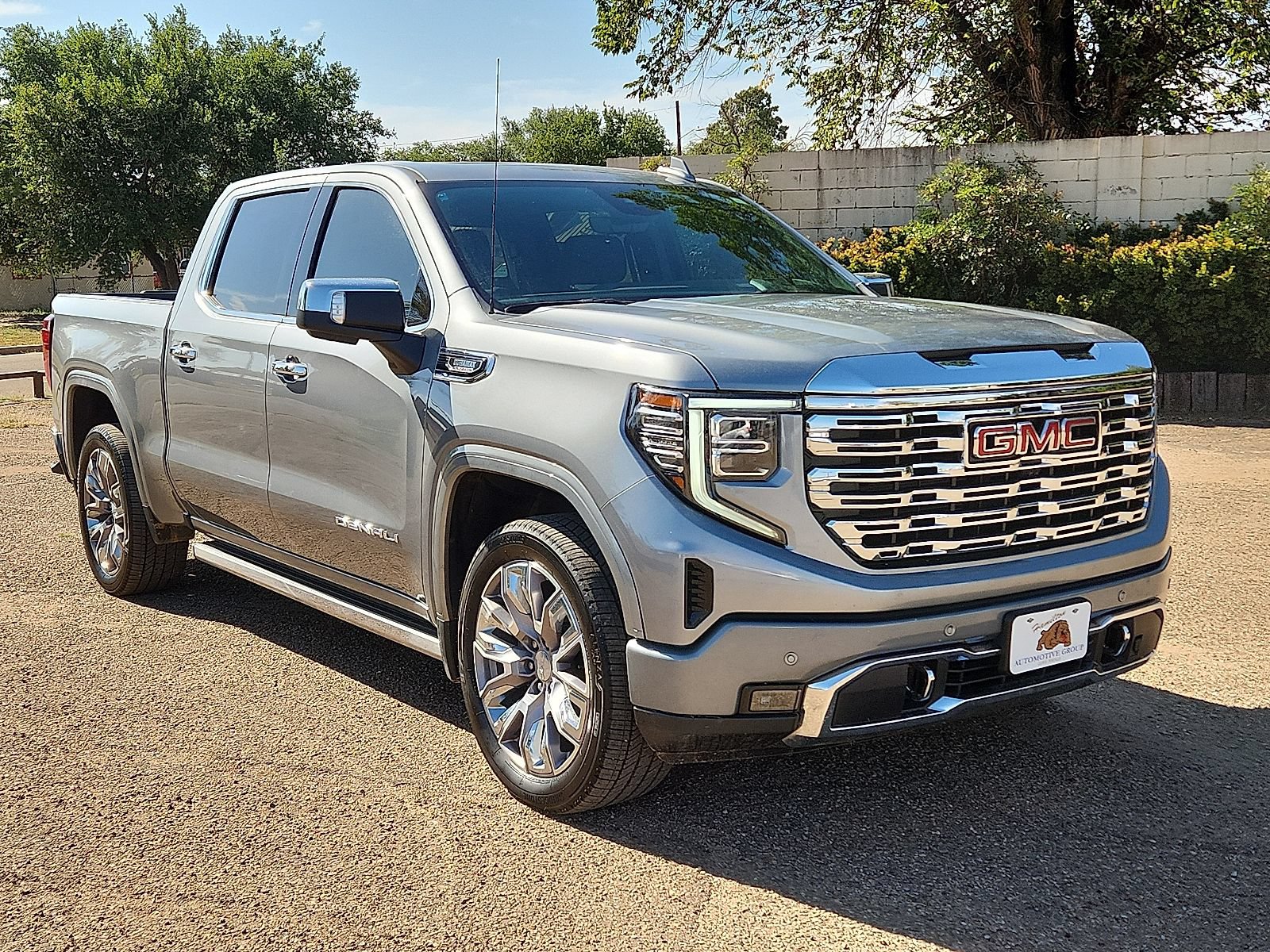 Used 2024 GMC Sierra 1500 Denali w/ Denali Reserve Package AWD/4WD image 6