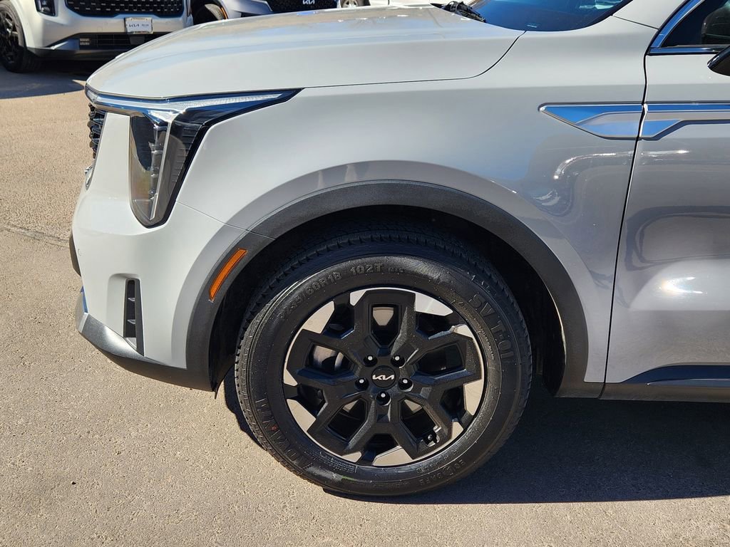 Used 2024 Kia Sorento S w/ Panoramic Sunroof Package image 9