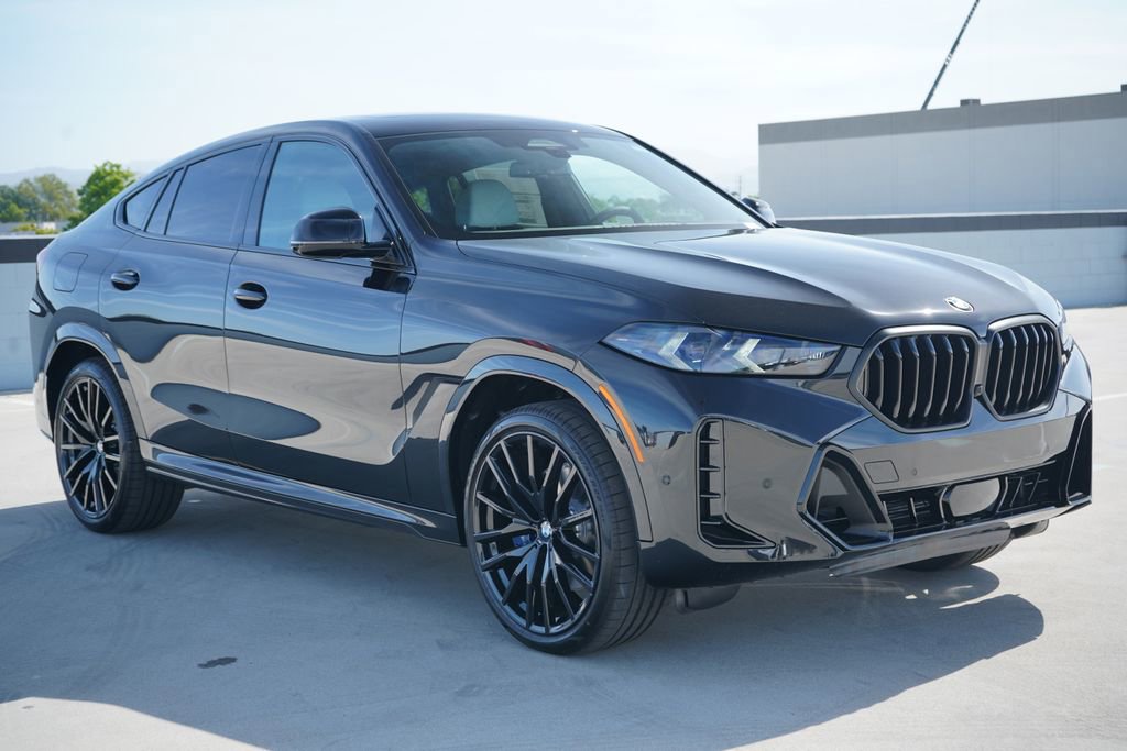 New 2026 BMW X6 xDrive40i w/ Climate Comfort Package image 3