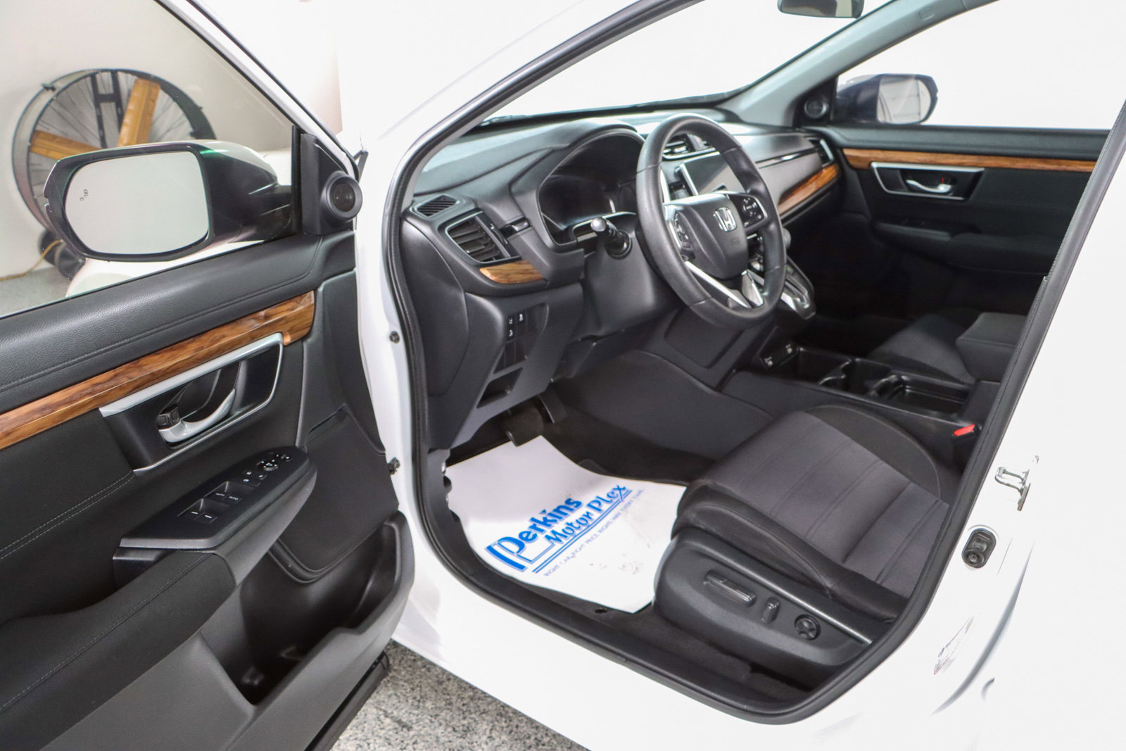 Used 2020 Honda CR-V EX image 3