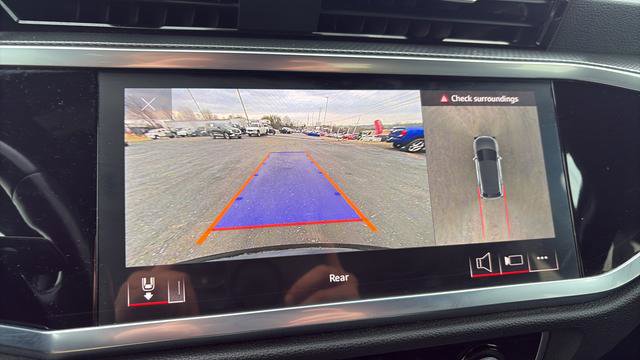 Used 2023 Audi Q3 2.0T Premium Plus w/ Premium Plus Package image 17