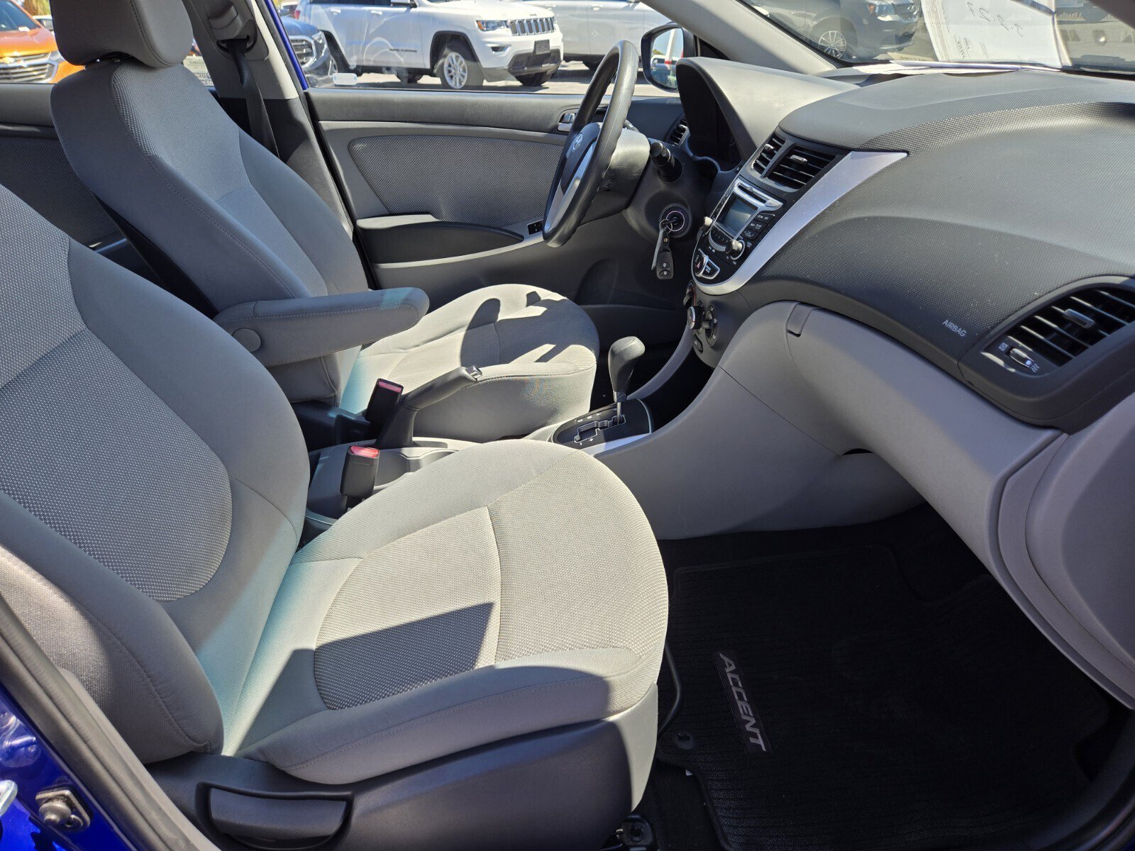 Used 2013 Hyundai Accent GLS FWD image 12