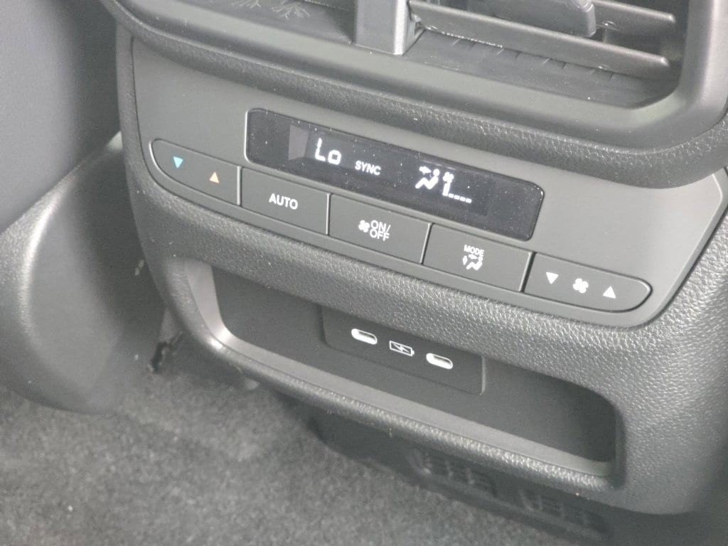 New 2025 Honda Pilot Touring image 30