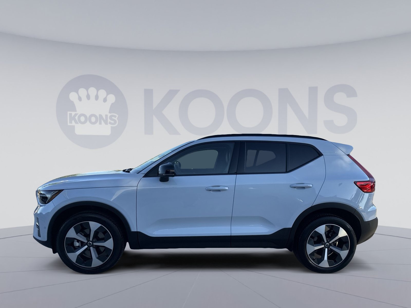 New 2026 Volvo XC40 B5 Plus w/ Protection Package Premier AWD/4WD image 13