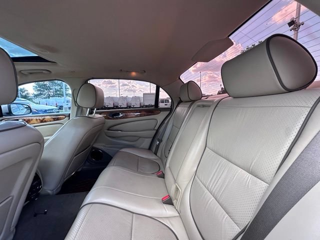 Used 2008 Jaguar XJ8 RWD image 32
