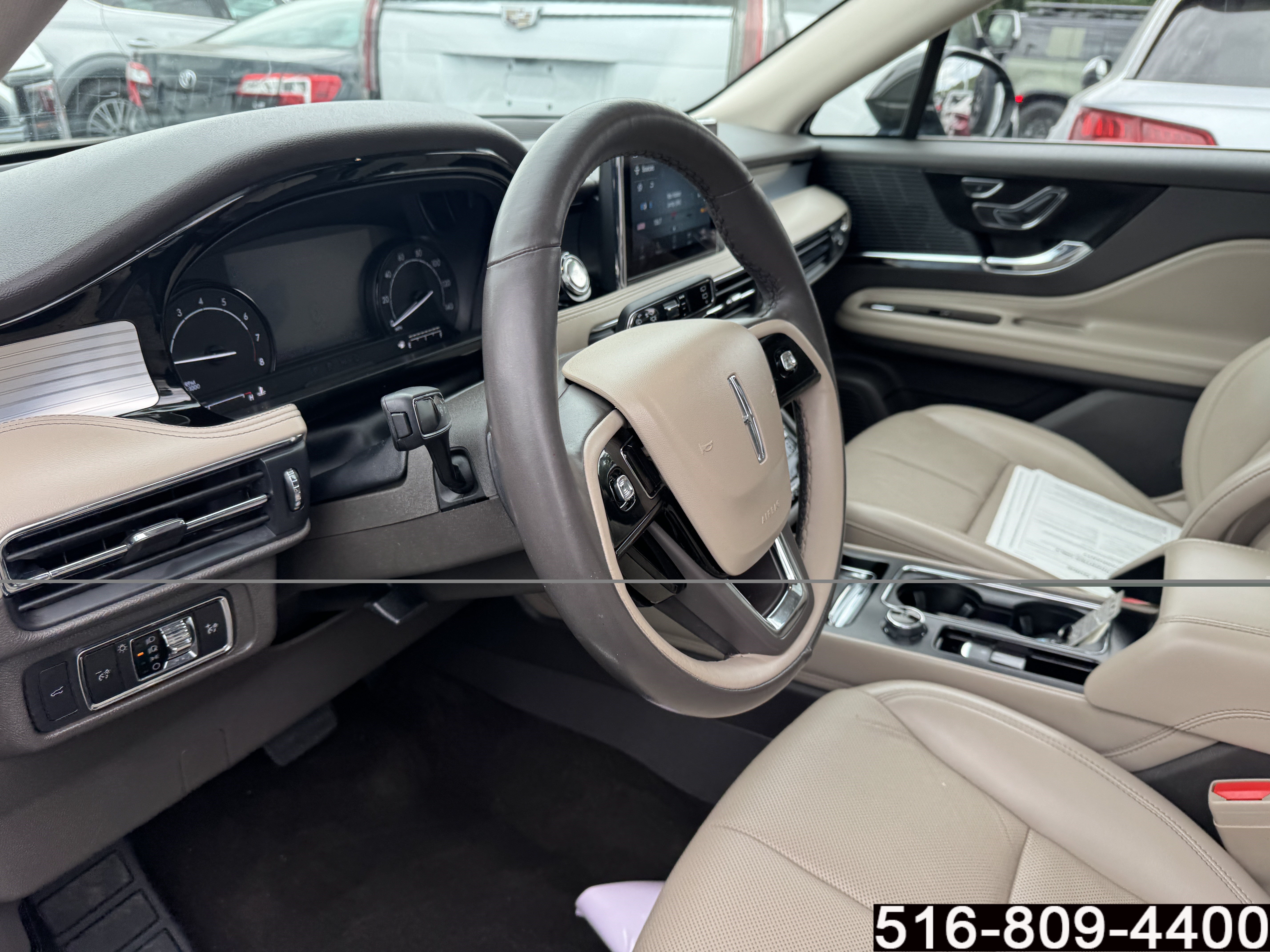Used 2022 Lincoln Corsair AWD w/ Premium Package image 24