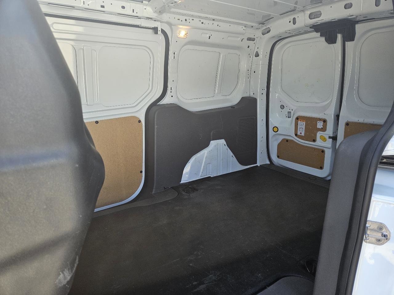 Used 2022 Ford Transit Connect XLT FWD image 17