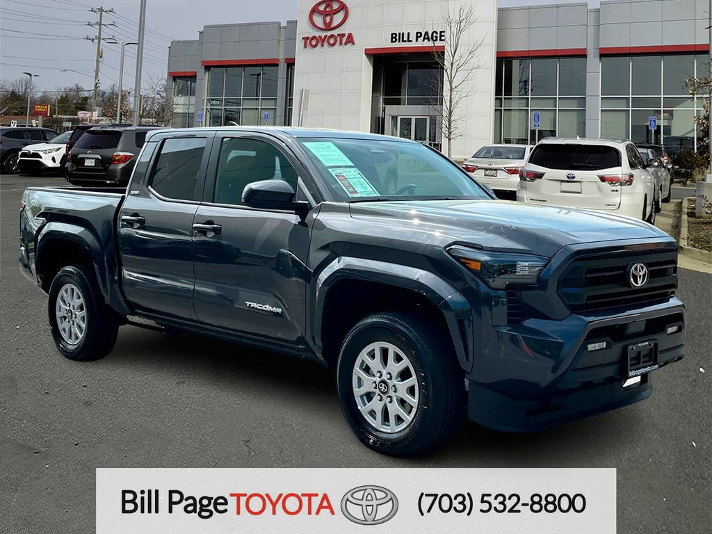 Used 2025 Toyota Tacoma SR5 image 1