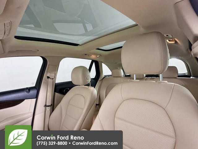 Used 2021 Mercedes-Benz GLC 300 4MATIC image 21