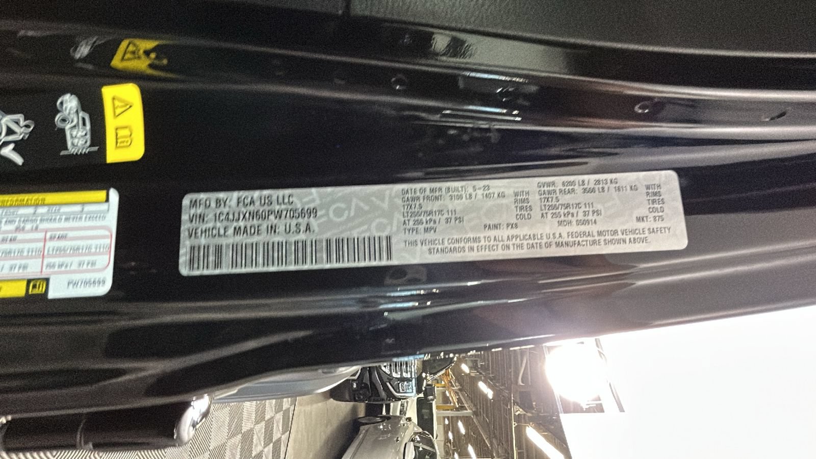 Used 2023 Jeep Wrangler Unlimited w/ Safety Group AWD/4WD image 12