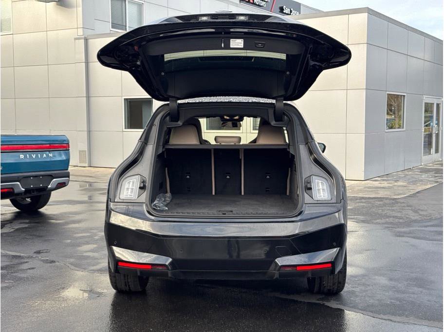 Used 2023 BMW iX xDrive50 w/ Sport Package image 28