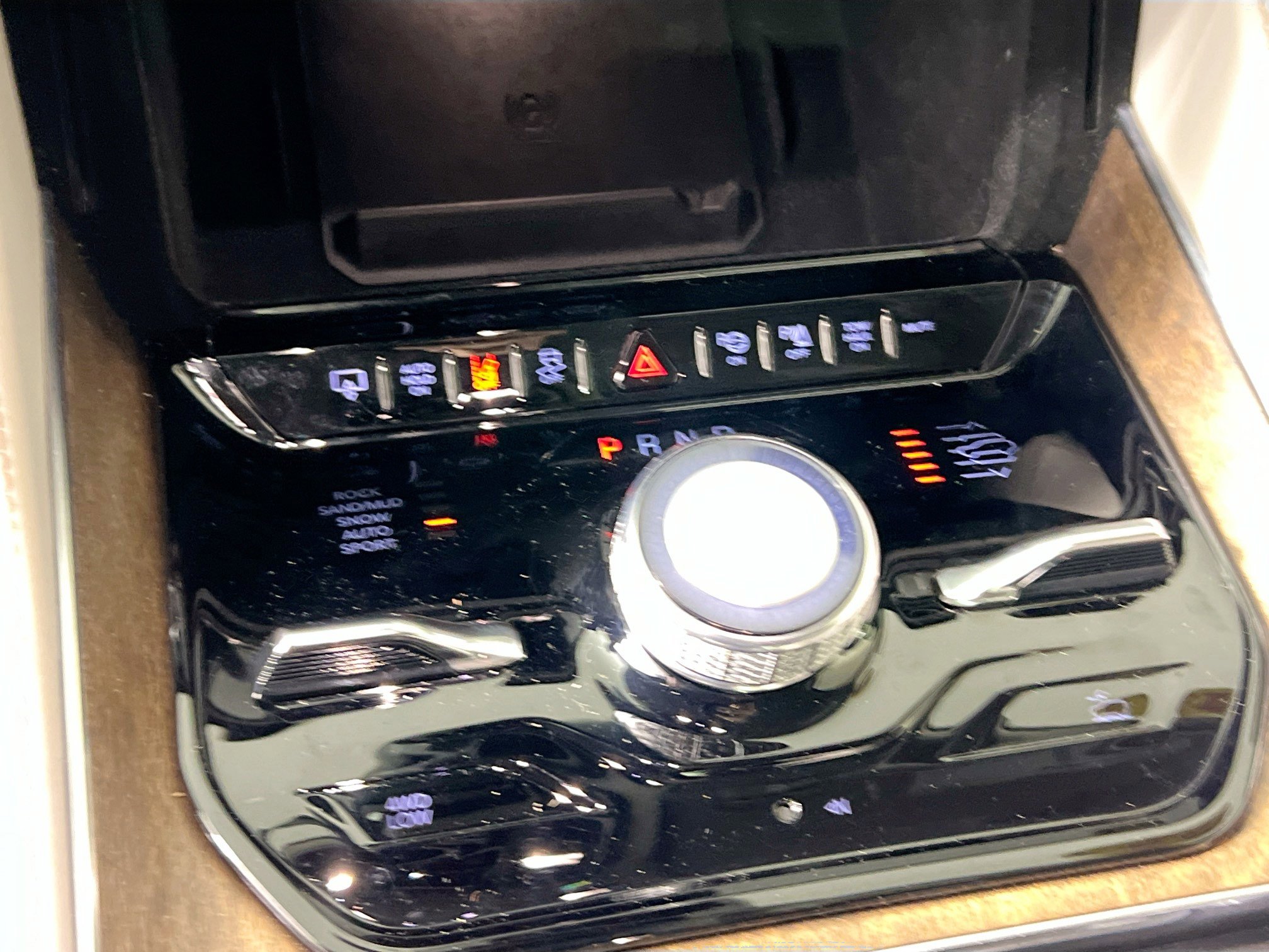 Used 2023 Jeep Grand Wagoneer 4WD image 24