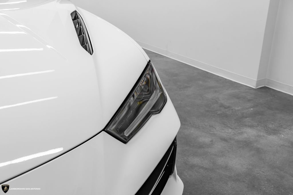 Used 2023 Lamborghini Urus Performante AWD/4WD image 15