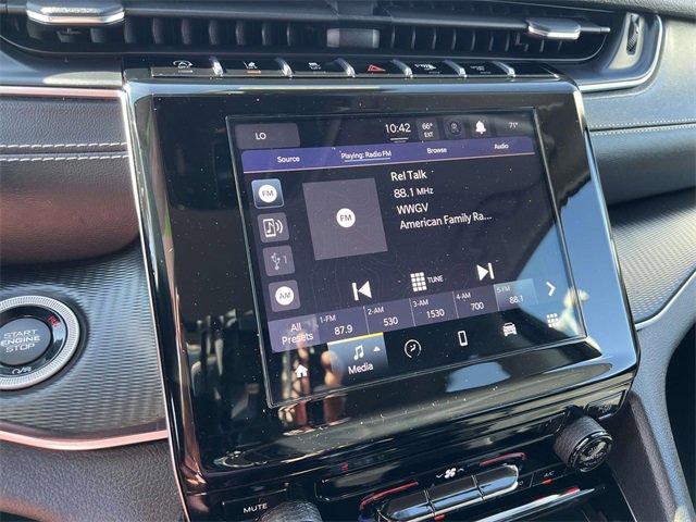 Used 2023 Jeep Grand Cherokee L Laredo image 19