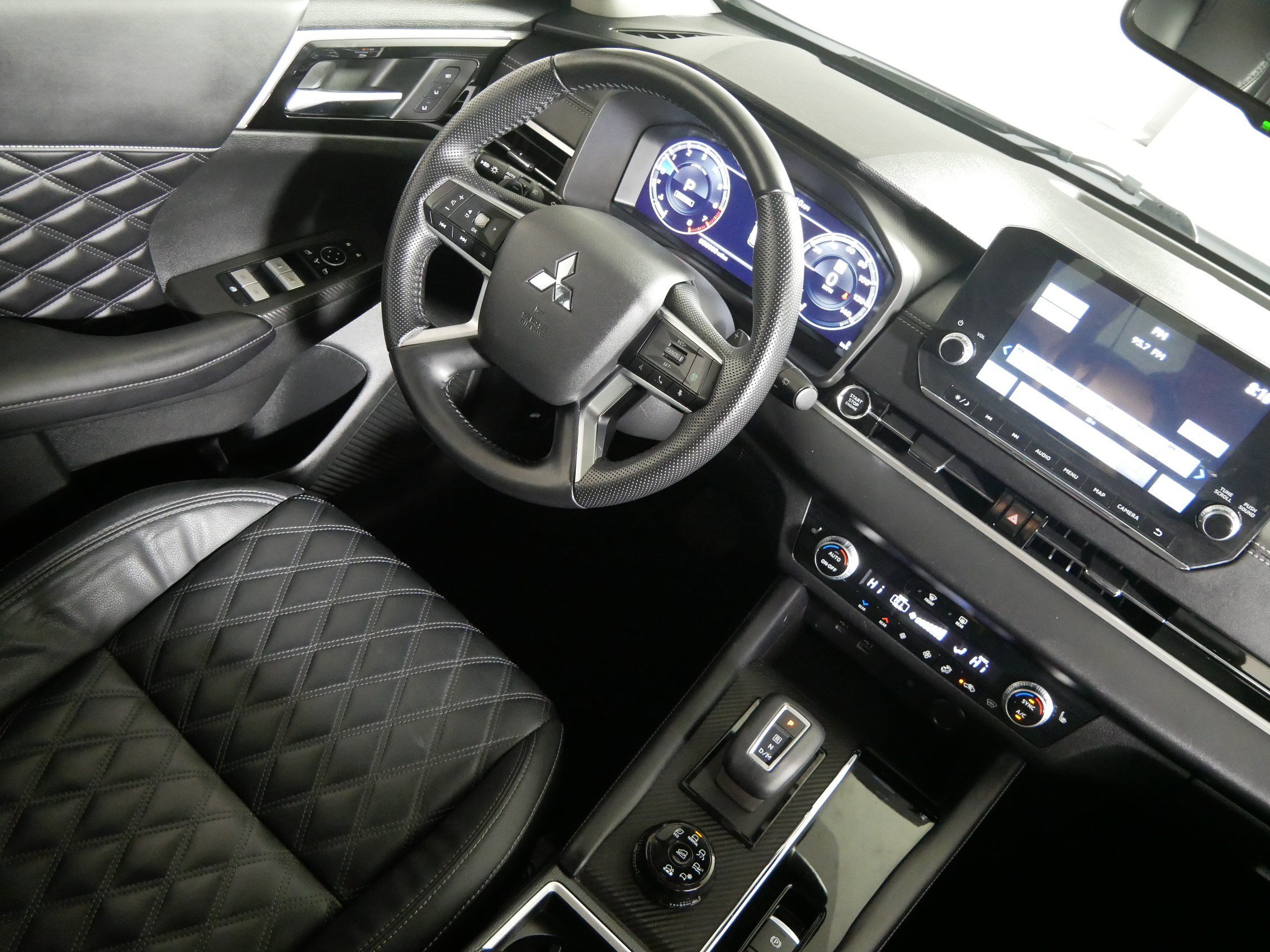 Used 2022 Mitsubishi Outlander SEL AWD/4WD image 9